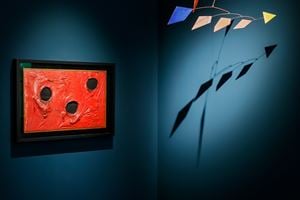 Alberto Burri and Alexander Calder, <a href='/art-galleries/mazzoleni/' target='_blank'>Mazzoleni</a>, Frieze Masters (3–6 October 2019). Courtesy Ocula. Photo: Charles Roussel.